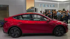 टेस्ला कार