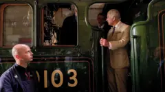 Карл на борту королевского поезда