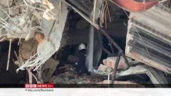 မန္တလေးမှာ ၄ ရက်ကြာပြီးမှ အသက်ရှင်နေသူတချို့ ကယ်နိုင်