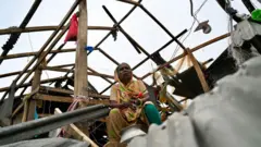 রিমালের দীর্ঘ তাণ্ডবে লণ্ডভণ্ড বাড়িঘর