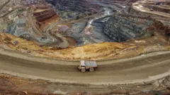 Кыргызстанда курамында алтын бар руданы экспорттоого уруксат берилди