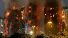 Incêndio atinge o complexo residencial Wang Fuk Court, em Hong Kong