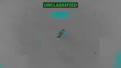 تصاویر هوایی این حمله مشابه حملات قبلی است که قایق‌ها با موشک هدف قرار می‌گیرند و منفجر می‌شوند