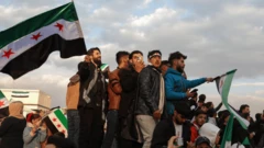 Hace un año: celebraciones que marcaron el comienzo de una nueva era para Siria