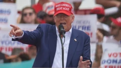 دونالد ترامپ در حال سخنرانی