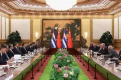 Reunião de alto nível entre o presidente cubano Miguel Díaz-Canel e seu homólogo chinês, Xi Jinping.