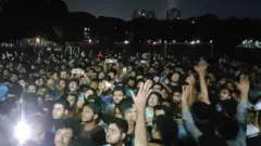 মঙ্গলবার রাতে জোরালো আন্দোলনে নামে বুয়েট শিক্ষার্থীরা