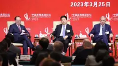 ရင်းနှီးမြှုပ်နှံ့မှုတွေ ဆက်လုပ်ဖို့ တရုတ် တိုက်တွန်း - မတ် ၂၆ ရက် ထိပ်တန်းရောက် နိုင်ငံတကာသတင်းများ 