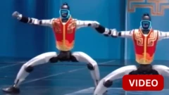 காணொளி: சந்திர புத்தாண்டை வரவேற்கும் மனித உருவ ரோபோக்கள்