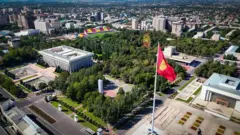 Har kim oz mushukiga kiradi