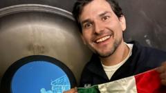 Homem dentrosportsbet io o que ésubmarino vendo o Titanic pela janela