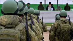 Madaxweynaha Ruushka, Vladimir Putin ayaa bishii September heegan geliyay qeybo kamid ah ciidamadiisa keydka ah