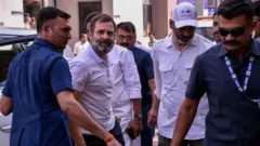 ராகுல் காந்தி எம்பி பதவி பறிப்பு