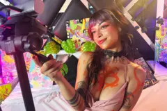 'වෙබ්කැම්' කර්මාන්තය තුළ සූරාකෑම සහ අපයෝජනය පිළිබඳ සාක්ෂි BBC විමර්ශනයකින් අනාවරණය කර ගන්නා ලදී.