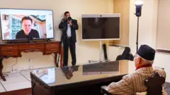 केपी शर्मा ओली र इलोन मस्क 