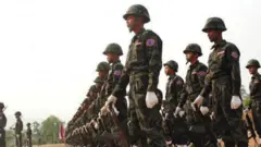 လူ့အခွင့်အရေးချိုးဖောက်မှုတွေ ကျူးလွန်တယ်ဆိုပြီး စွပ်စွဲ ထား