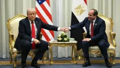 Pirezidant Tiraamp fi Pir. Al-Siisii