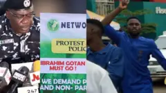 Kọmiṣọna ọlọpaa ipinlẹ Osun, Ibrahim Gotan n sọrọ si gbohungbohun, awọn oluwọde n ṣe ifẹhonuhan