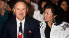  Actor Gene Hackman and wife Betsy Arakawa pose for a portrait in 1986 in Los Angeles, California 