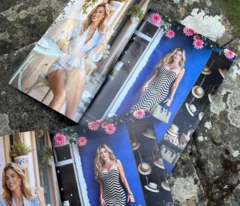 Páginas de revista de una modelo generada por IA