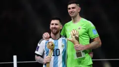 میسی، ایمیلیانو مارٹینز 