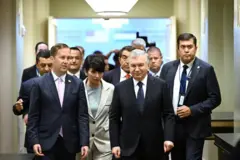 Ўзбекистон Президенти Шавкат Мирзиёев ва АҚШ президентининг махсус вакили Сержио Гор.