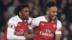 Iwobi prêt à affronter son "grand frère" Aubameyang en barrage de la Coupe du monde