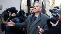 Нейтан Гилл