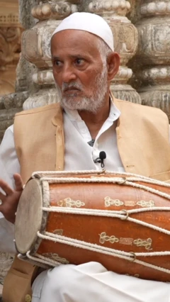 હાજી રમકડું, સંગીત, પદ્મશ્રી 