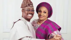Ologbe Abiọla Ajimọbi ati iyawo rẹ Florence Ajimọbi