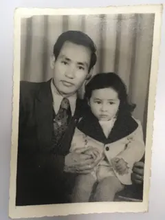 Carlos Arturo com o filho Yunc quando era pequeno