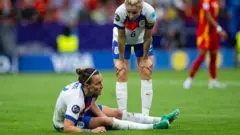 Defanzivka Engleske Lusi Bronz otkrila je da je ceo turnir odigrala sa prelomom tibije, veće od dve potkolenične kosti