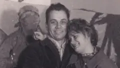 Віктор Зарецький і Алла Горська в художній майстерні, початок 1960-х років