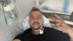 Людина у лікарняній палаті