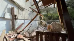 被害を受けたイツハクの家