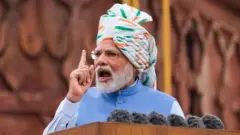 नरेंद्र मोदी