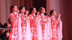 Тадқиқотга кўра, ашула айтиш, айниқса жўр овозда айтиш баданни касалликлар билан курашишга тайёрлайди ва ҳатто оғриқни ҳам қолдириши мумкин.