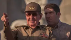 Raúl Guillermo e Raúl Castro