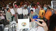 ငလျင်ပြန်လည်ထူထောင်ရေးလုပ်ချိန် ရွေးကောက်ပွဲအတွက်ပြင်ဆင်