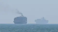 Hürmüz Boğazı'nda bekleyen gemiler
