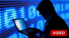 புகைப்படத்தை ஸ்கேன் செய்தோ, QR Code முறையிலோ ஆதார் அல்லது பான் கார்டை சரி பார்க்க வேண்டும்.