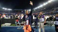 کیلیان امباپه پنج بار با لباس پاری‌سن‌ژرمن و یک بار با لباس موناکو قهرمان فوتبال فرانسه شده است