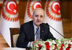 TBMM Başkanı Numan Kurtulmuş, CHP lideri Özel'in ara seçim çağrısı konusunda inisiyatif alıp almayacağına ilişkin soru üzerine, Meclis'in "Terörsüz Türkiye" sürecine ilişkin üstlendiği rolü anımsattı
