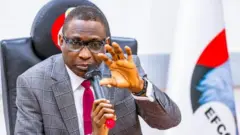 Olukoyede kwuru na o mebeghị mpụ ma ọ bụ nrụrụaka kemgbe ọ malitere ọrụ Efcc 