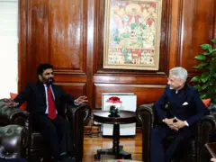 ජනතා විමුක්ති පෙරමුණේ (JVP) සහ ජාතික ජනබල වේගයේ (NPP) නායක පාර්ලිමේන්තු මන්ත්‍රී අනුර කුමාර දිසානායක ඉන්දීය සංචාරයක් සඳහා අද (පෙබරවාරි මස 05 වෙනිදා) අලුයම ශ්‍රී ලංකාවෙන් පිටත්ව ගියේය.