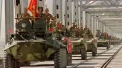 نیروهای شوروی در حال خروج