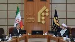 علی عباسی، رئيس جامعه‌المصطفی در دیدار با  شهردار تهران