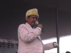 শিলান্যাস অনুষ্ঠানের মঞ্চে হুমায়ুন কবীর