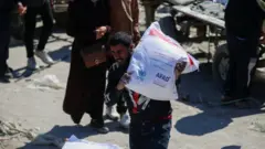 المساعدات في غزة