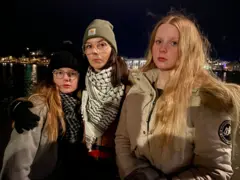 Hulda Hrund and her two daughters